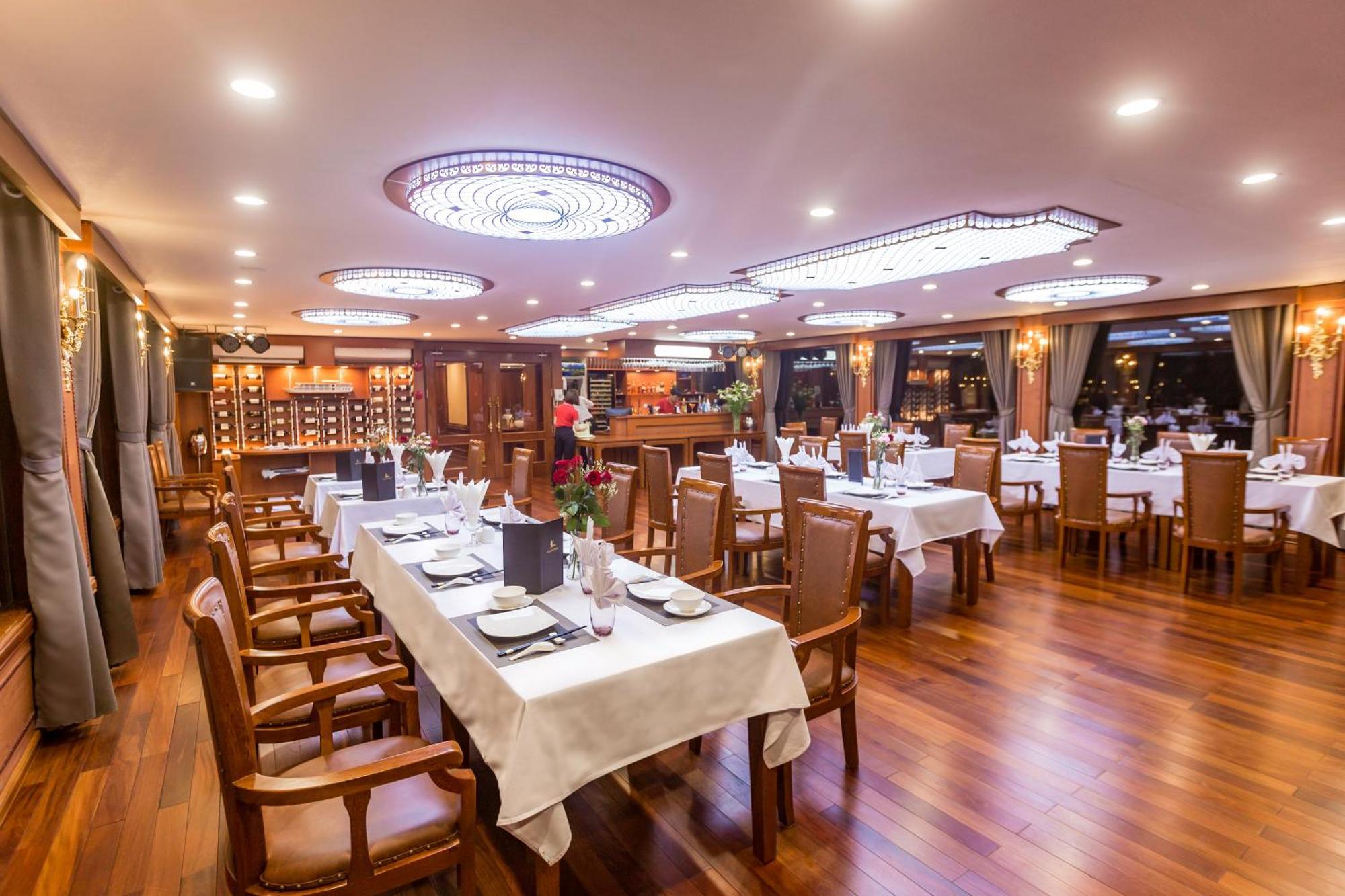 Le Journey Elegance Cruise Hotel Ха Лонг Екстериор снимка