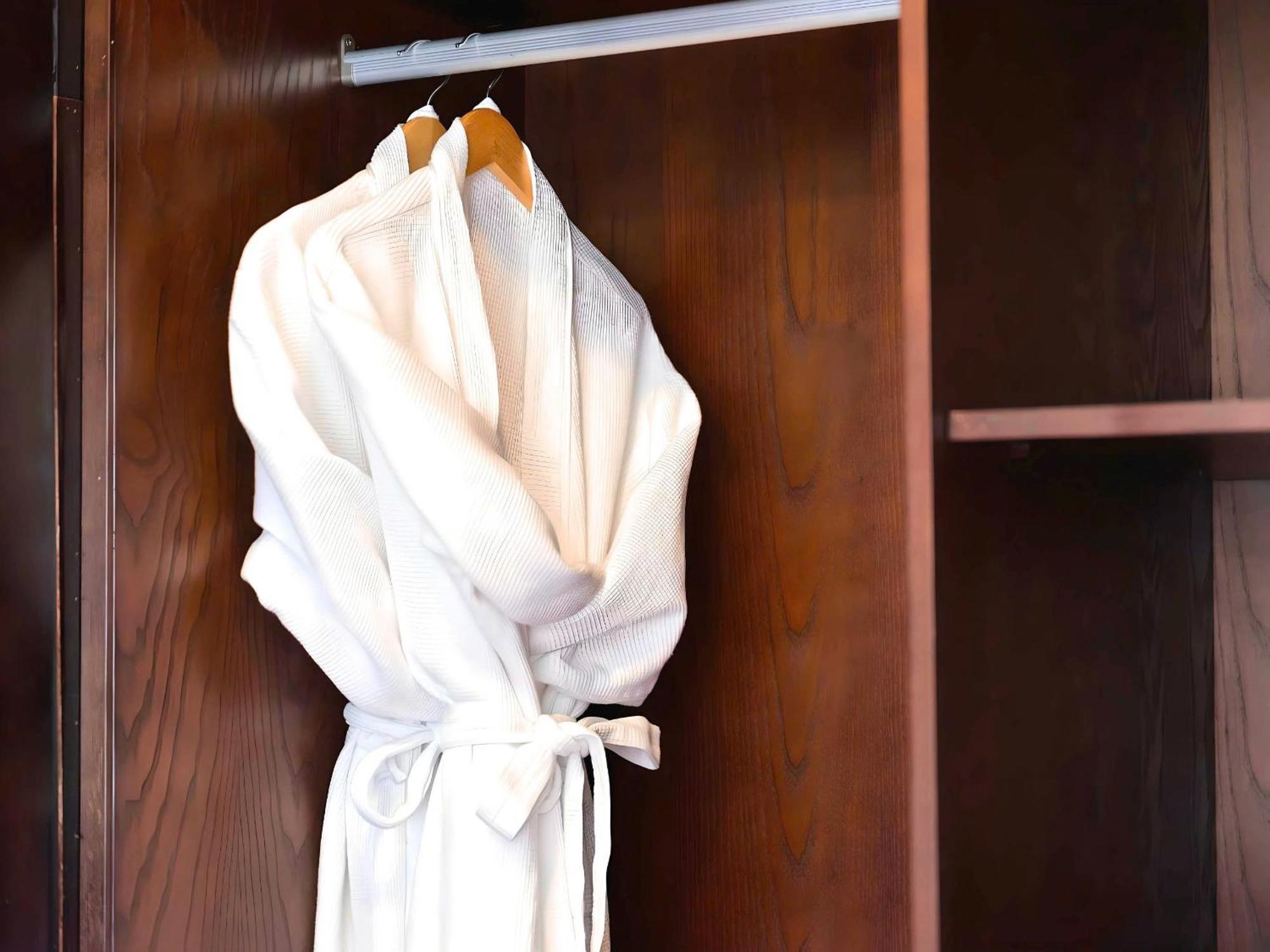Le Journey Elegance Cruise Hotel Ха Лонг Екстериор снимка