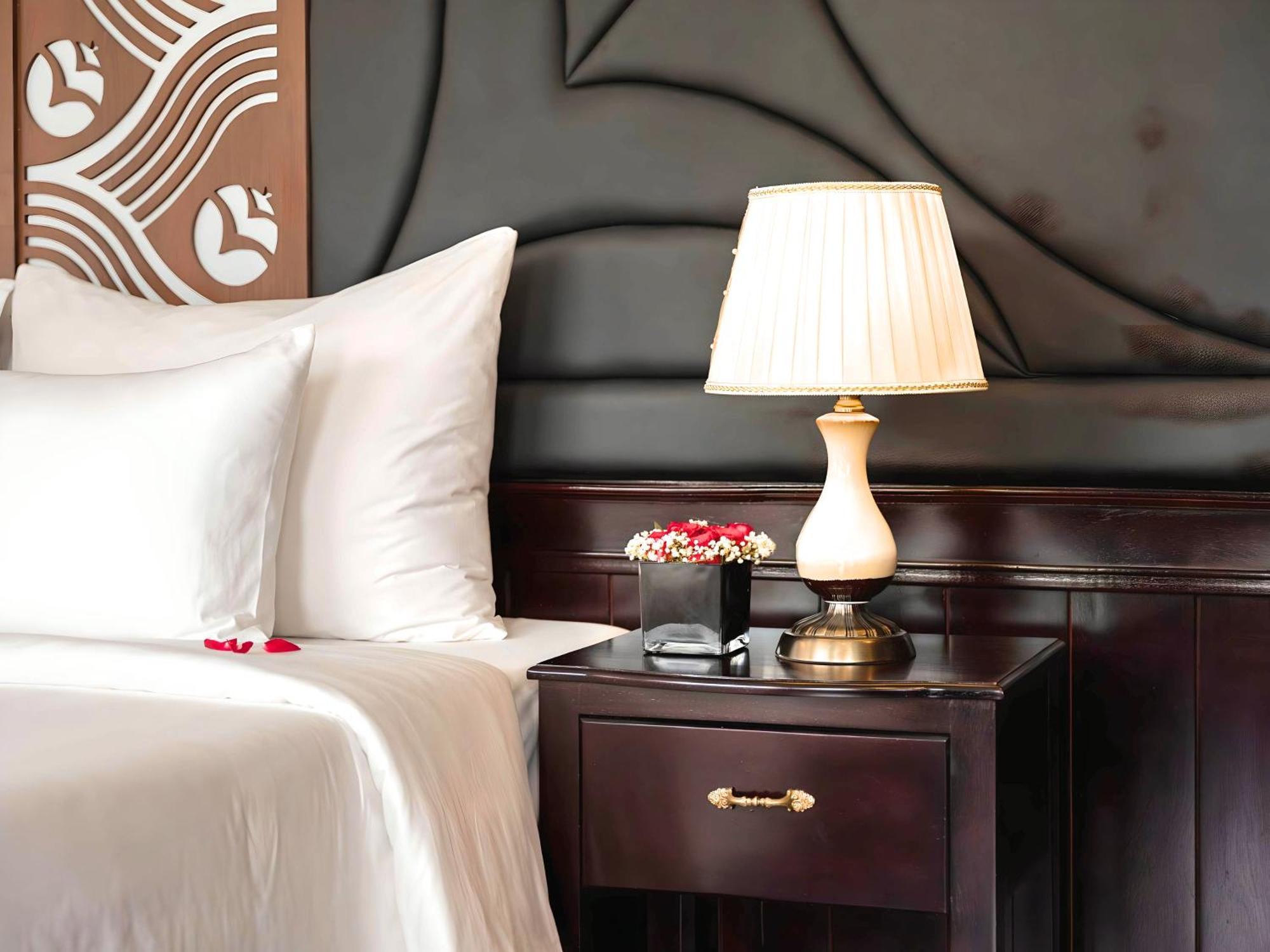 Le Journey Elegance Cruise Hotel Ха Лонг Екстериор снимка