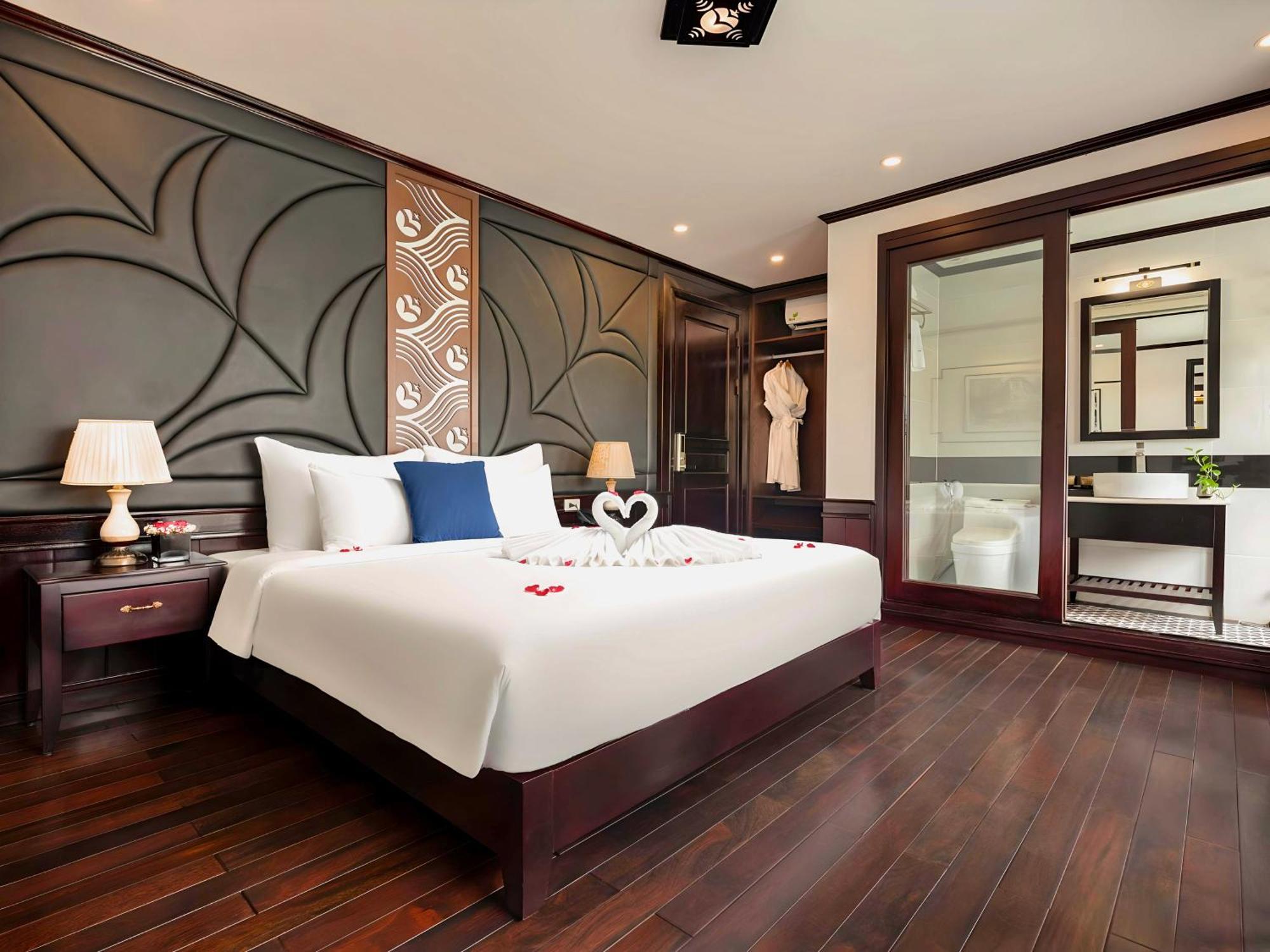 Le Journey Elegance Cruise Hotel Ха Лонг Екстериор снимка